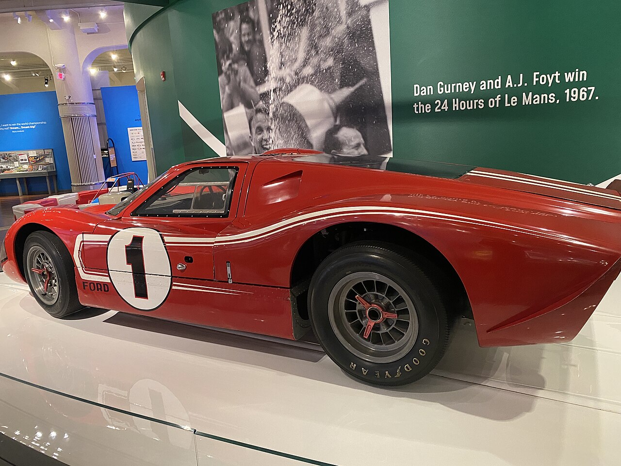 Ford GT40 – Ford Mk IV fra Le Mans 1967, fotografert på Henry Ford Museum.